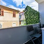 Apartman Luxury Hedone Near The Bridge With Private Zone