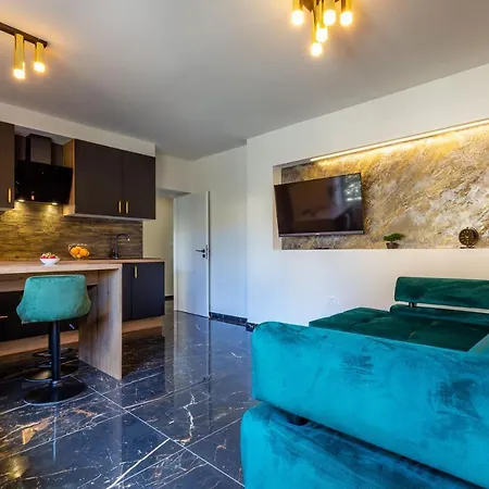 Luxury Hedone Near The Bridge With Private Zone Zadar