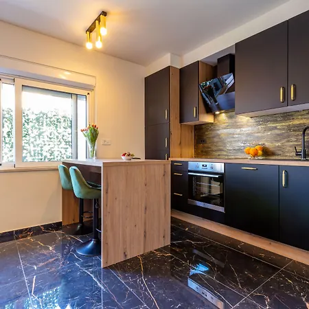 شقة Luxury Hedone Near The Bridge With Private Zone *